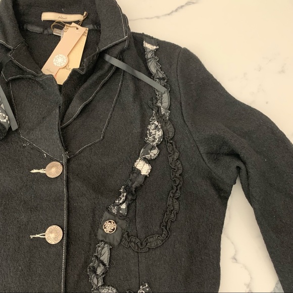 Women’s Winter Fancy Jacket. Black - Picture 4 of 15